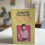 Buchkritik: “I’m glad my Mom died” von Jennette McCurdy